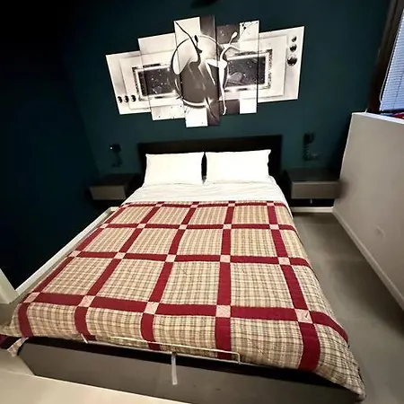 아파트 Con Parcheggio Comodo 볼로냐
