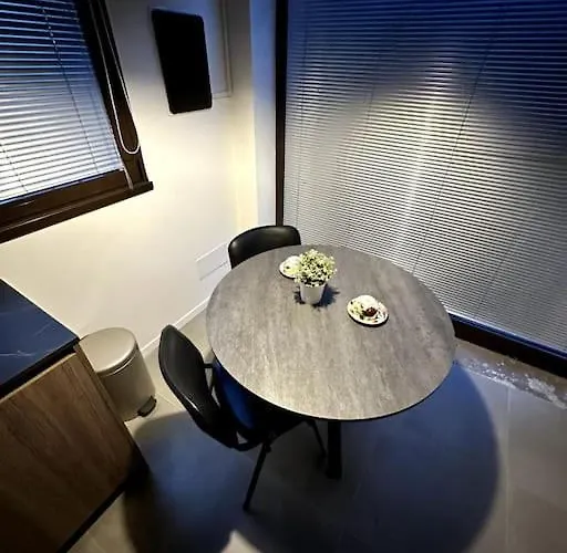 Con Parcheggio Comodo 아파트 볼로냐