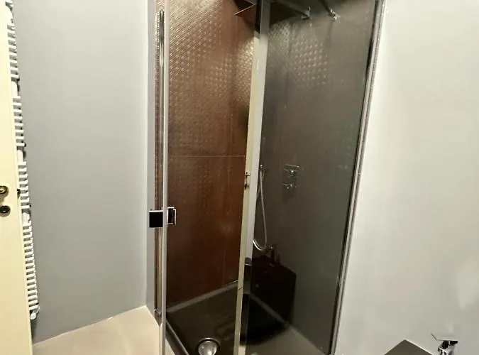 Con Parcheggio Comodo *